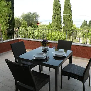  Apartment Paradiso