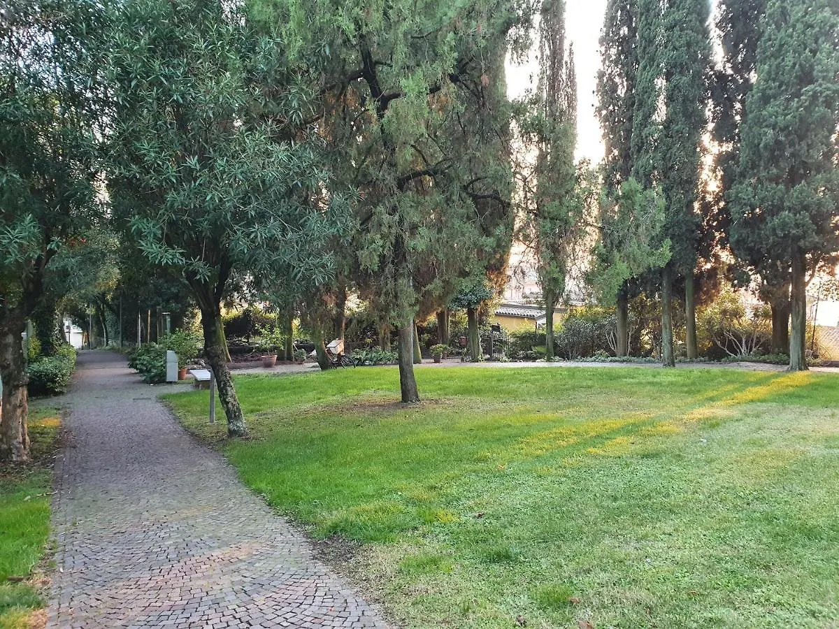 Frühstückspension La Lampara Sirmione